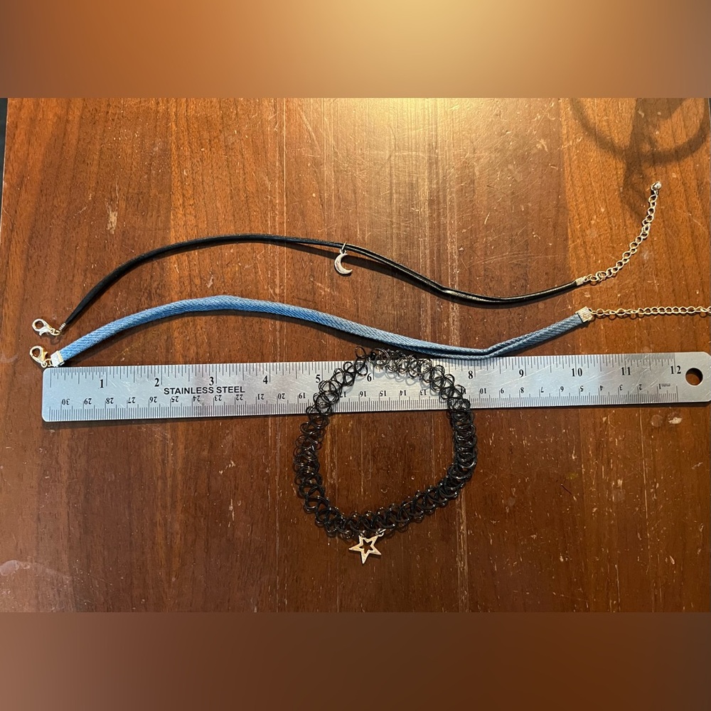 Set of 3 Choker Necklace - Unbranded